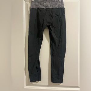 Lululemon Athletica Women’s Black Cropped Leggings Size 6